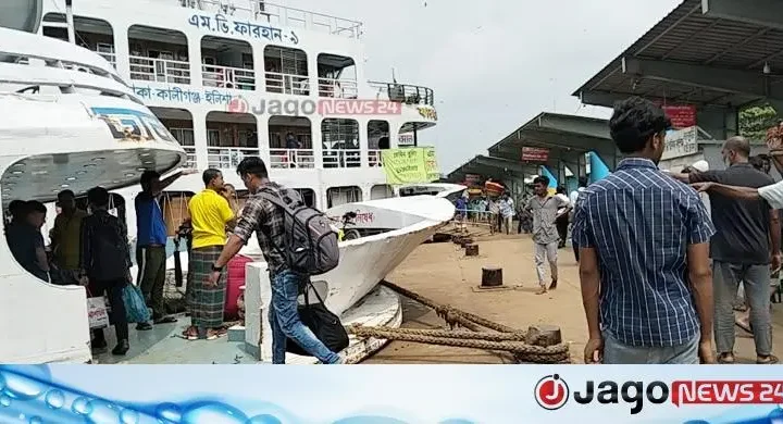 এখনো ফাঁকা সদরঘাট, রাত থেকে বাড়তে পারে ভিড়