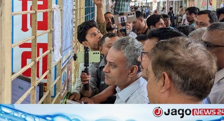 ঈদযাত্রায় অতিরিক্ত ভাড়া আদায়ের অভিযোগ ‘বিচ্ছিন্ন’ দাবি সেতুমন্ত্রীর