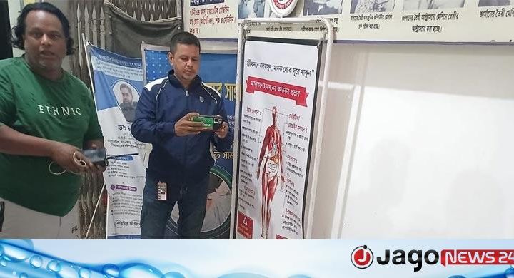 ঝড়ে গাছের ডাল ভেঙে পড়লো মাথায়, পথচারী নিহত