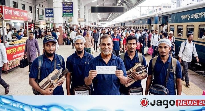 একদিনে আয় লাখ টাকা, দিনাজপুর থেকে ঢাকায় ছুটছেন আড়াই হাজার কসাই