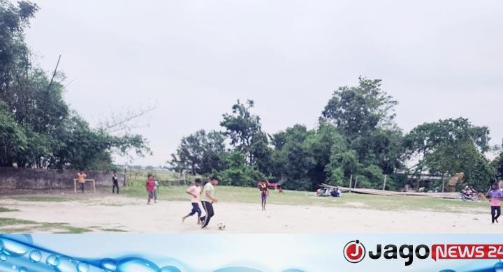 ইমামকে কেন্দ্র করে বিভক্ত ঈদগাহ, সংঘর্ষ আশঙ্কা
