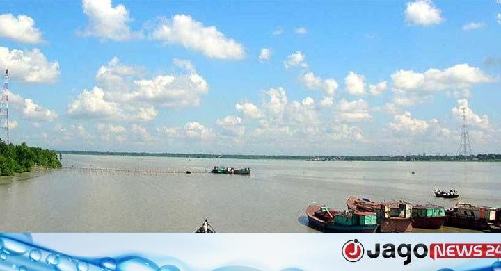 কর্ণফুলীতে নৌকা ডুবে নববধূ নিখোঁজ, উদ্ধার ৫