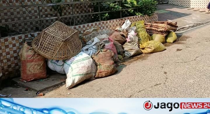 ৩০ ঘণ্টায় সাড়ে ১৯ হাজার টন বর্জ্য অপসারণ ডিএসসিসির