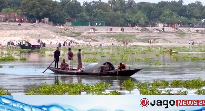 কুষ্টিয়ায় চার মাসের সন্তানকে নদীতে ফেলে দিয়ে মায়ের আত্মহত্যাচেষ্টা