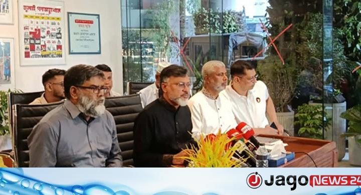 ডিএনসিসি প্রশাসক / কোরবানির বর্জ্য নয়, প্রধানমন্ত্রী যাওয়ার পথে পড়ে ছিল বাসাবাড়ির ময়লা