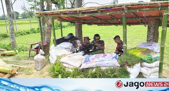 জয়পুরহাটে গ্রামবাসীকে নিয়ে পুশইনের চেষ্টা রুখে দিল বিজিবি
