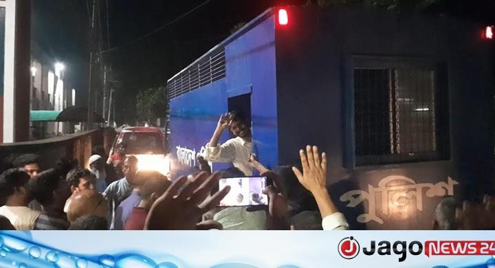 লালমনিরহাটে ছাত্রলীগের মিছিলের পর পুলিশের যৌথ অভিযানে গ্রেফতার ১২