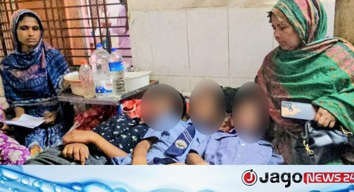 রান্নাঘরের বেড়ায় ফুটবল লাগায় তিন ছাত্রকে পেটালেন গৃহবধূ