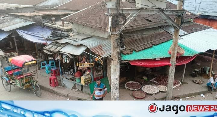 ত্রিশালে দোকান বরাদ্দে অনিয়ম, দুই দশক ধরে রাজস্ব হারাচ্ছে পৌরসভা