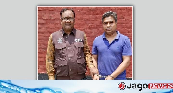 নেপালের বোর্ডিং পাসে ইতালির ফ্লাইটে পাচার: বিমানের কর্মকর্তা গ্রেফতার