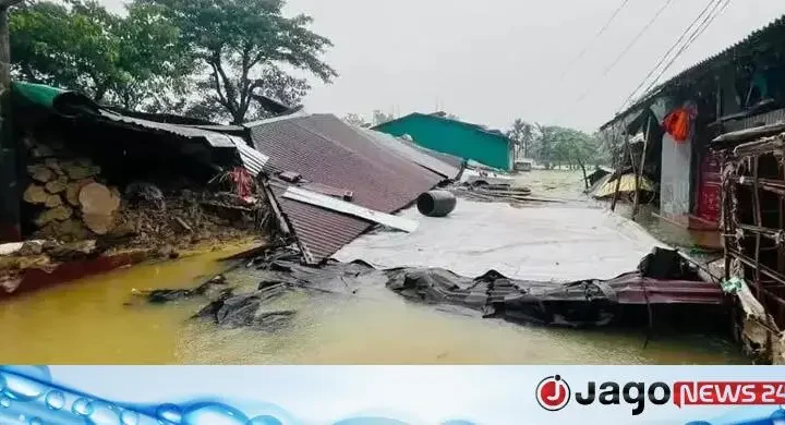 চট্টগ্রাম বিভাগ / বন্যা-পাহাড়ধসে ৬ দিনে ৪৩ প্রাণহানি, ক্ষতিগ্রস্ত ৮ লাখ ৬৭ হাজার মানুষ
