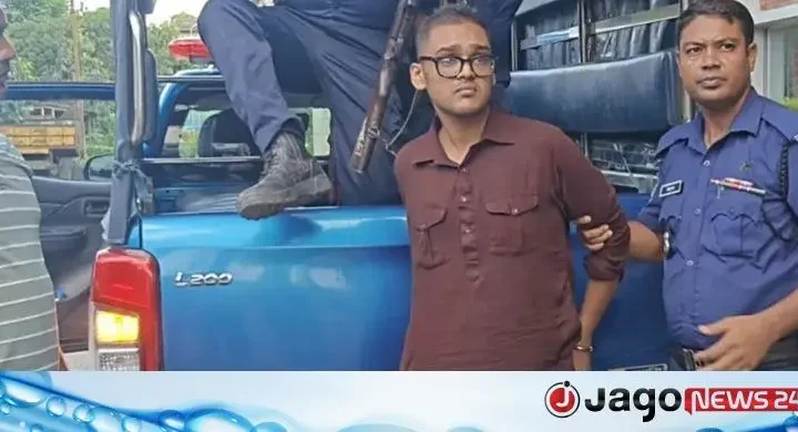 নাটোরে পর্যটনমন্ত্রীর পথসভা থেকে পিস্তলসহ যুবক আটক