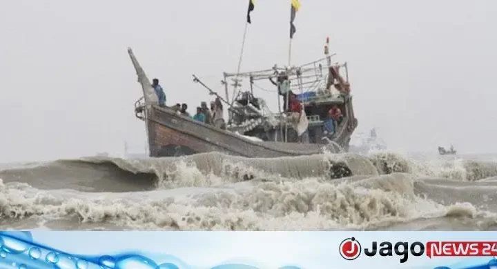হাতিয়ায় তিন ট্রলারডুবি, ৪৮ জেলে জীবিত উদ্ধার