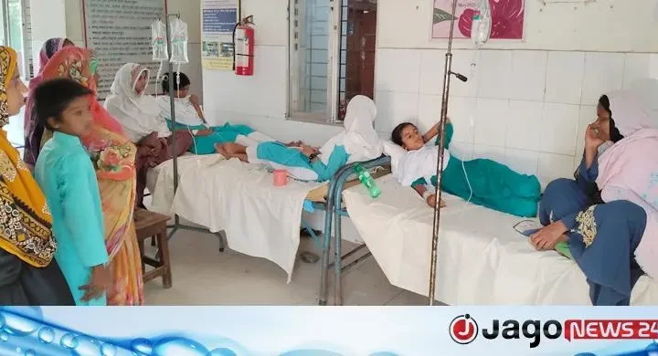 পেঁয়াজু খেয়ে অসুস্থ সপ্তম শ্রেণির ৭ শিক্ষার্থী