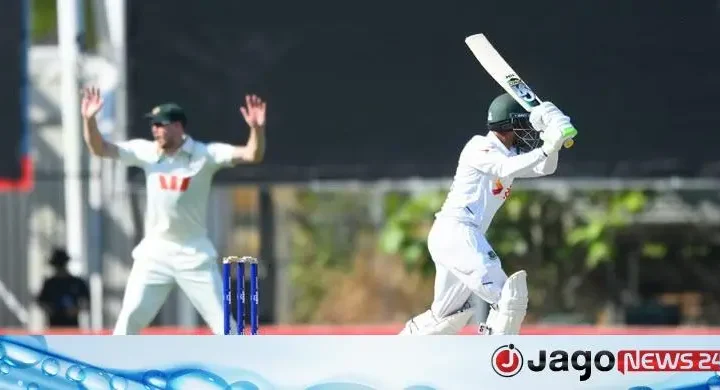 ডারউইন টেস্ট / সেঞ্চুরি করেই ফিরলেন তামিম, লিড বাড়াচ্ছে বাংলাদেশ