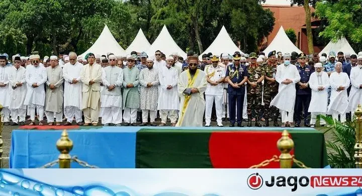 সাবেক বিমানবাহিনী প্রধান রফিকুল ইসলামের জানাজা অনুষ্ঠিত
