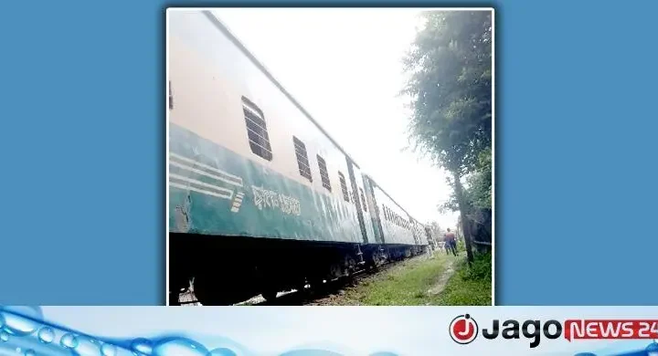 ময়মনসিংহে অগ্নিবীনা এক্সপ্রেসের ইঞ্জিন বিকল