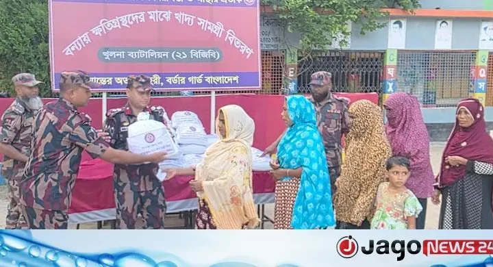 বেনাপোলে প্লাবিত ১০০ পরিবার পেল বিজিবির ত্রাণ